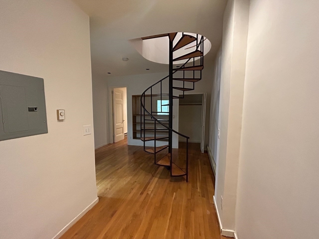 174 Commonwealth Ave. # 1