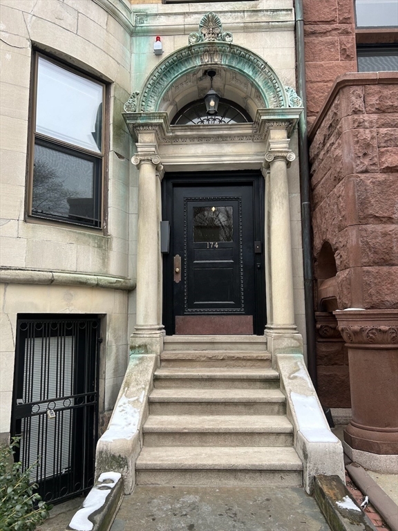 174 Commonwealth Ave. # 1
