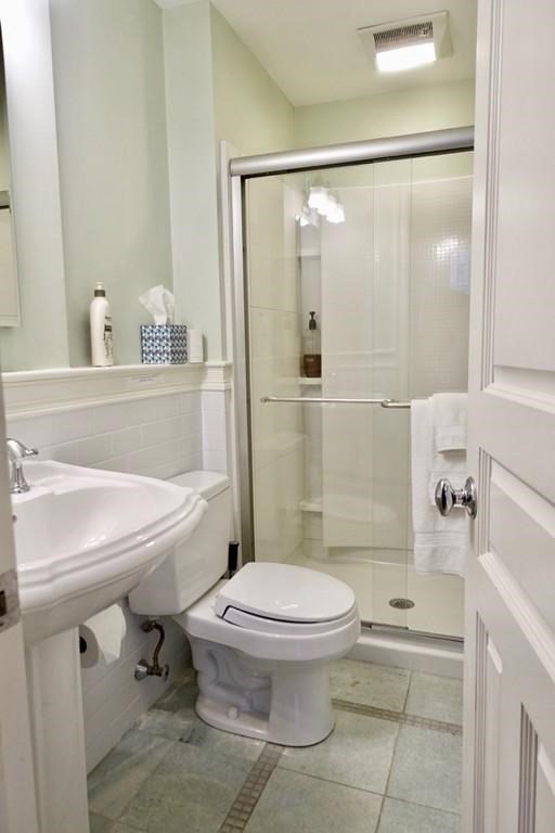 4 Claremont Park # 2F