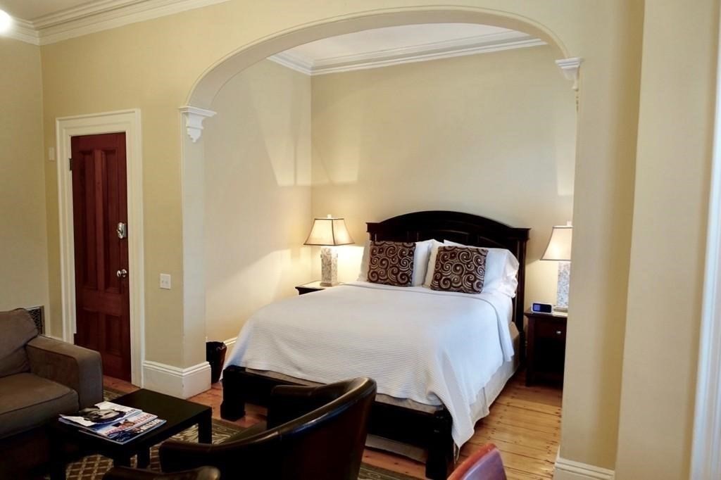4 Claremont Park # 2F