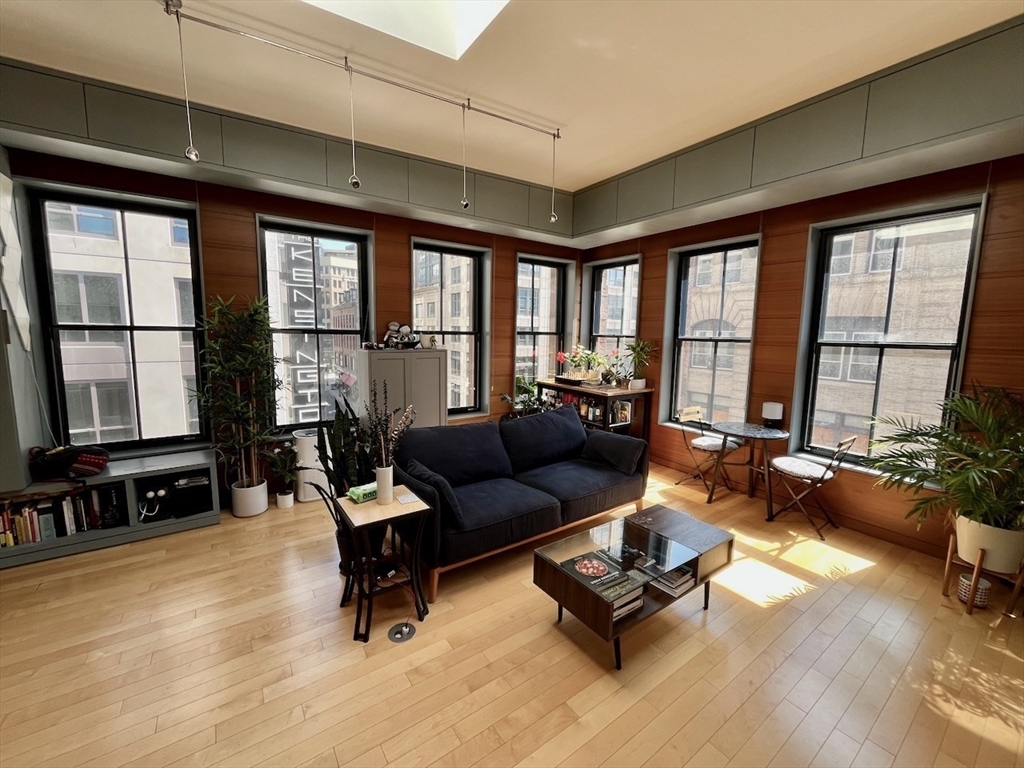 16 Lagrange Street # 5