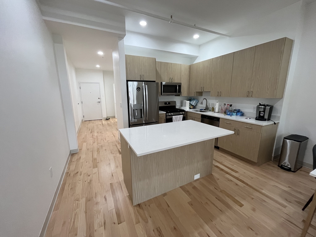 70-72 Northampton Street # 403