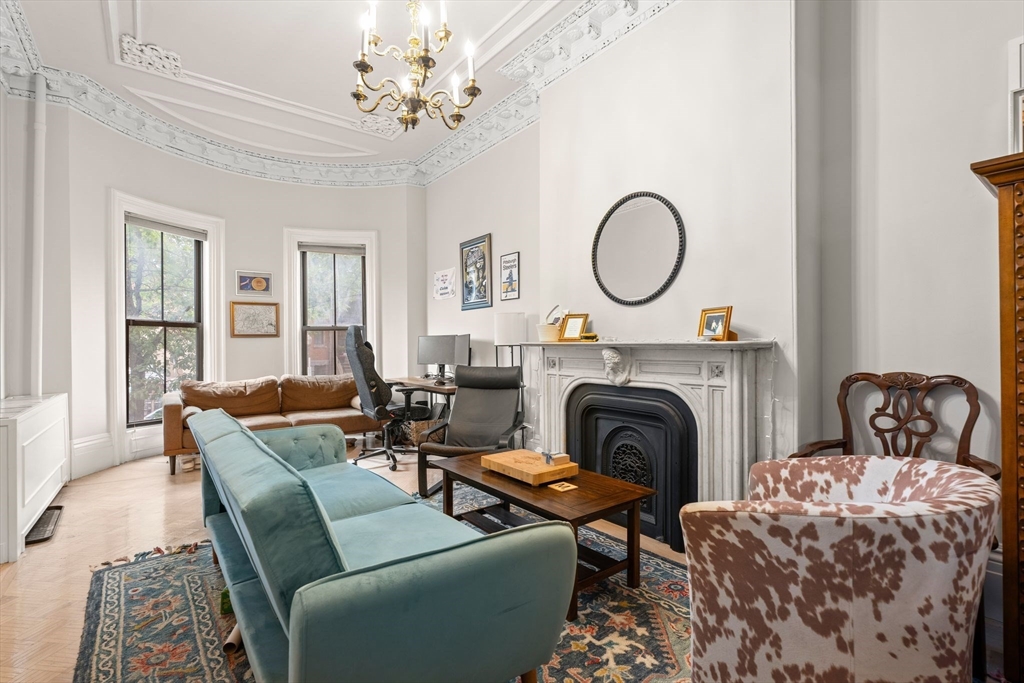 30 Dartmouth Unit: Three