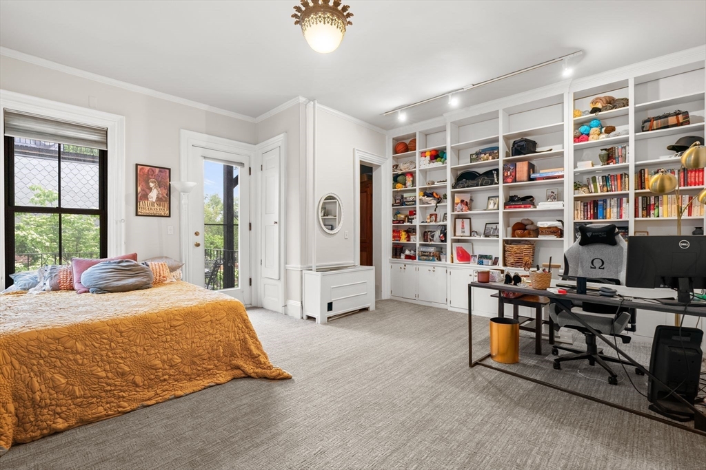 30 Dartmouth Unit: Three