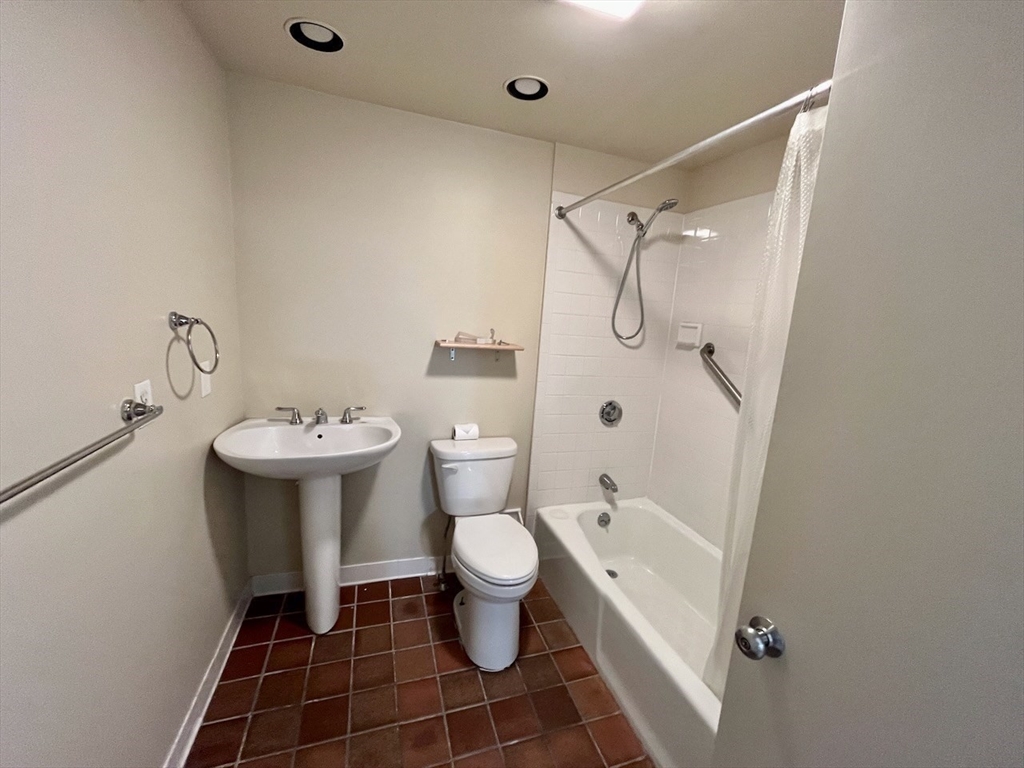 44 Gorham Street # 44, Cambridge Unit: 44