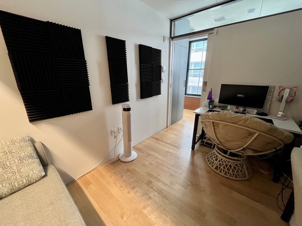 681 Washington Street # 5, Boston Unit: 5