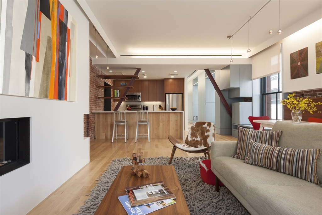 681 Washington Street # 5, Boston Unit: 5