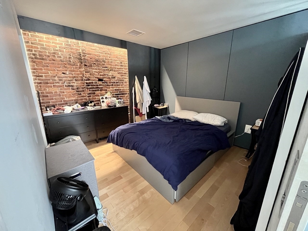 681 Washington Street # 5, Boston Unit: 5