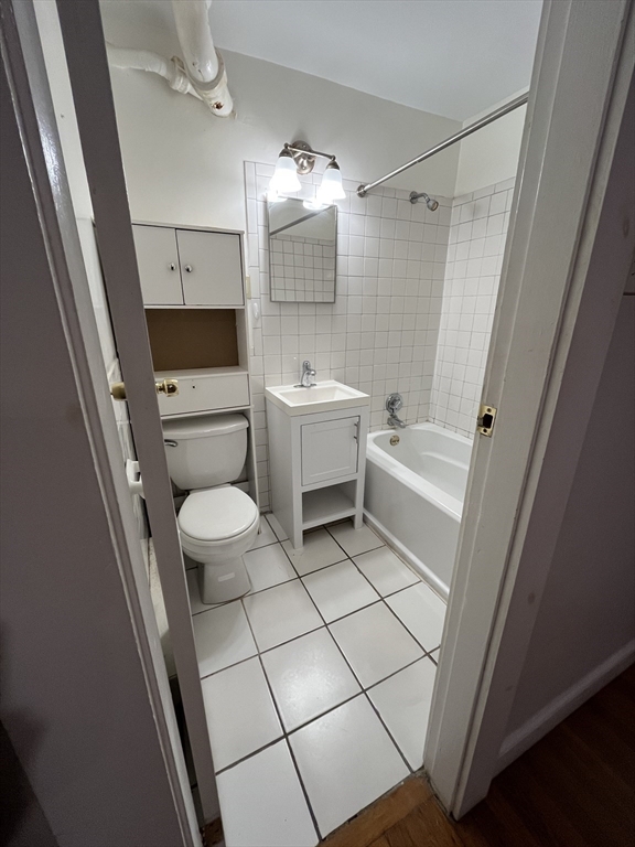 15 Keswick Street # B1