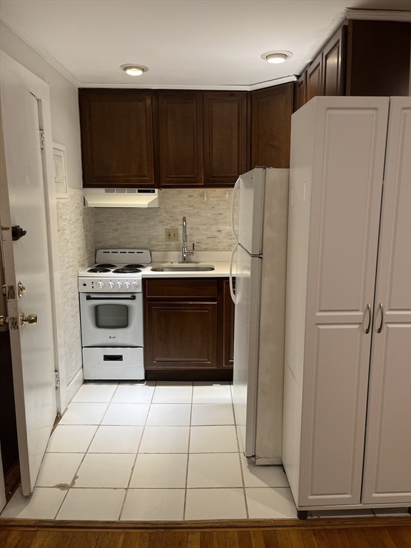 15 Keswick Street # B1