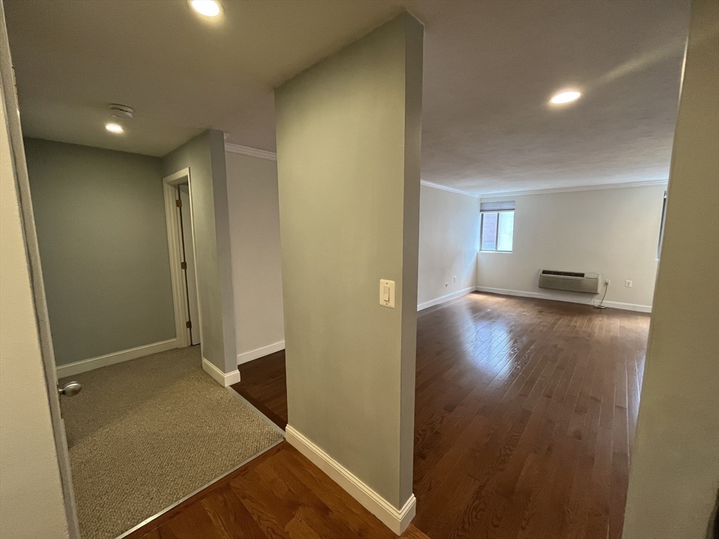 9 Appleton Street # 205