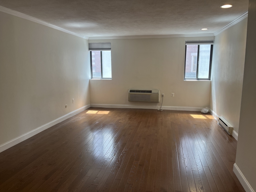 9 Appleton Street # 205