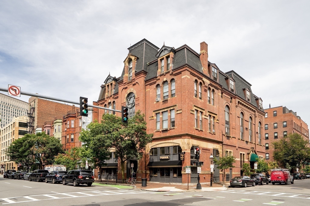 9 Appleton Street # 205