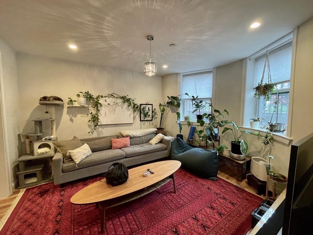 652 Massachusetts Avenue # 1