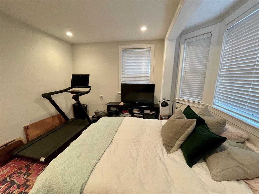 652 Massachusetts Avenue # 1