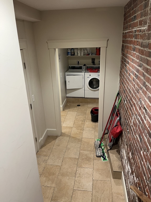 170 Saint Botolph Street # 4