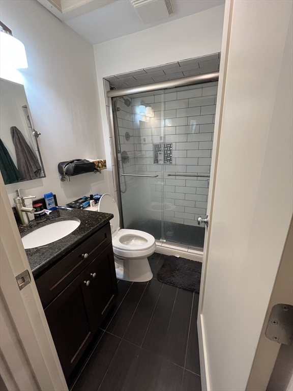 170 Saint Botolph Street # 4