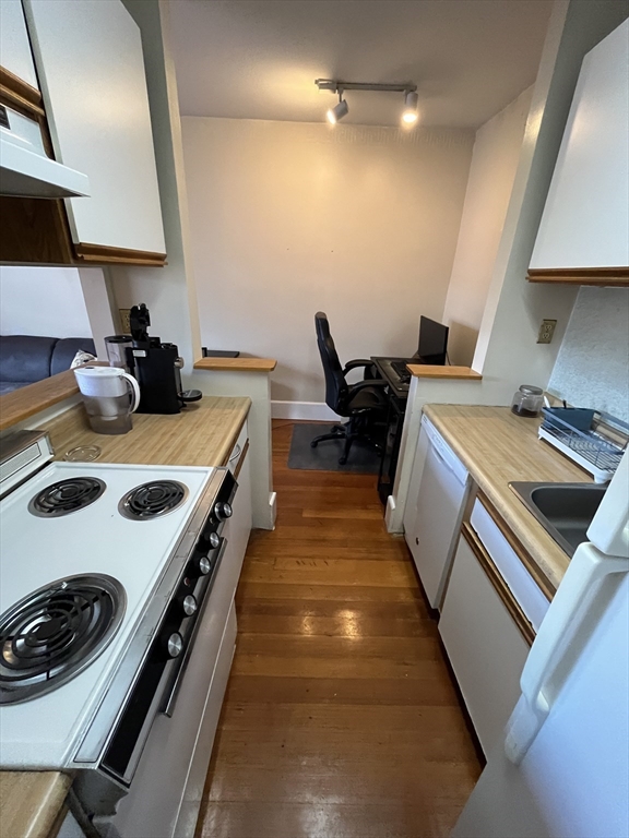 15 Keswick Street # 6