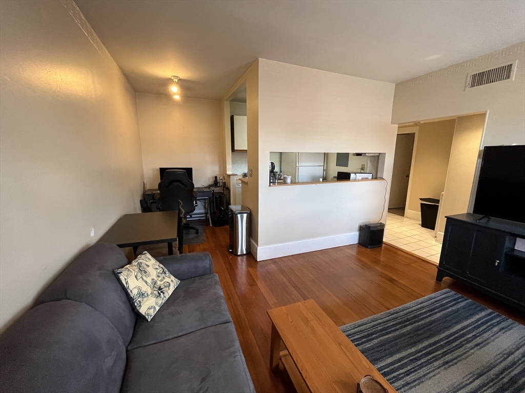 15 Keswick Street # 6