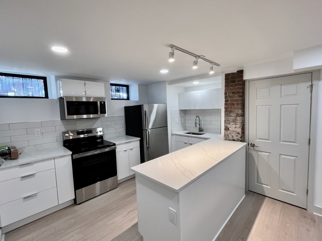 52 Clarendon # 1