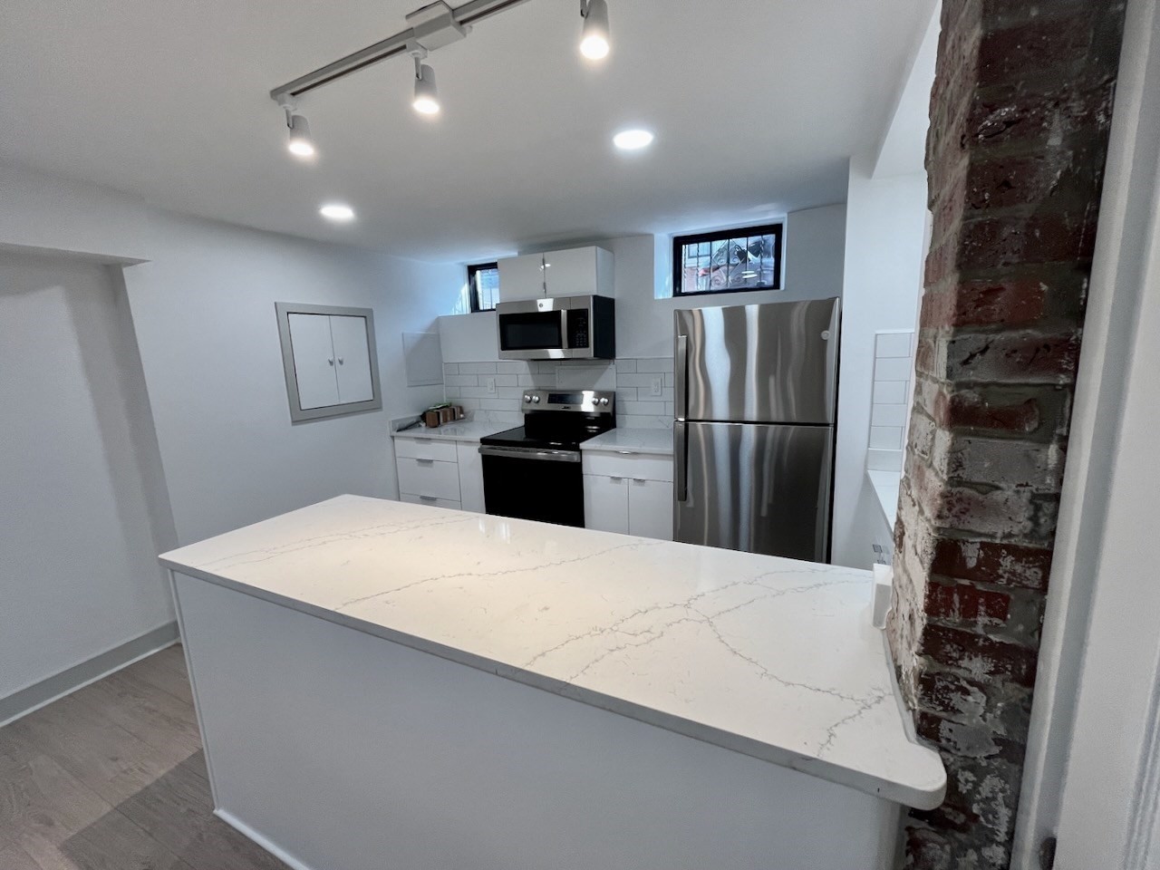 52 Clarendon # 1
