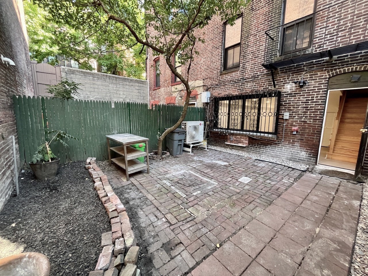 52 Clarendon # 1