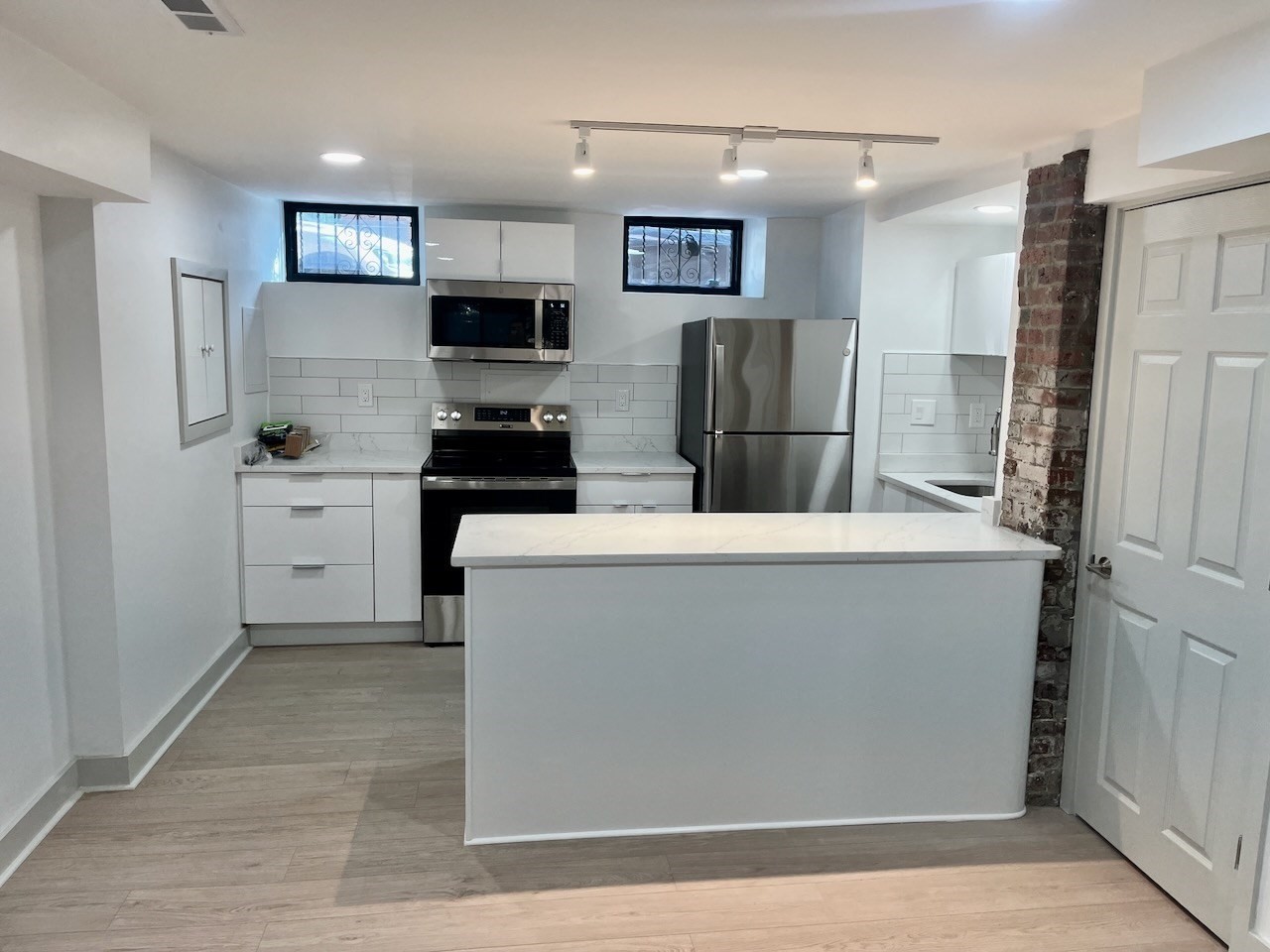 52 Clarendon # 1