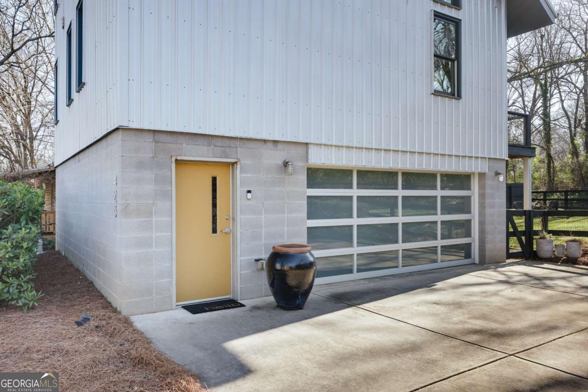 425 Cleveland Avenue