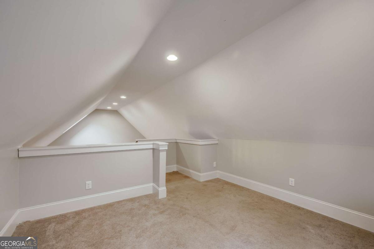 858 Meigs Street
