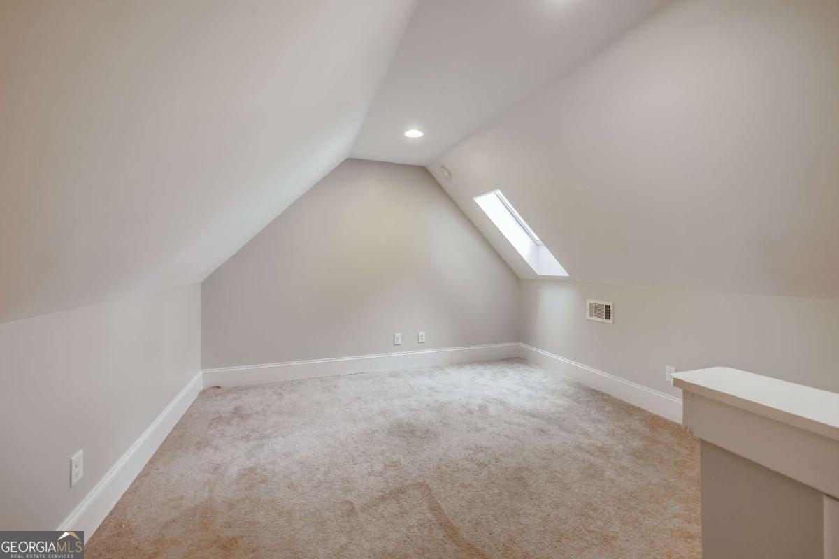 858 Meigs Street