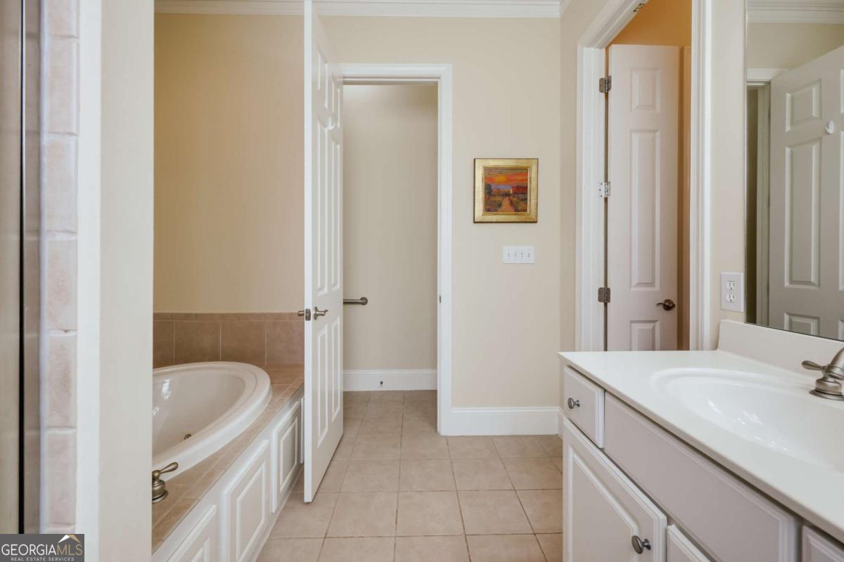 100 Ansonborough Lane # 303