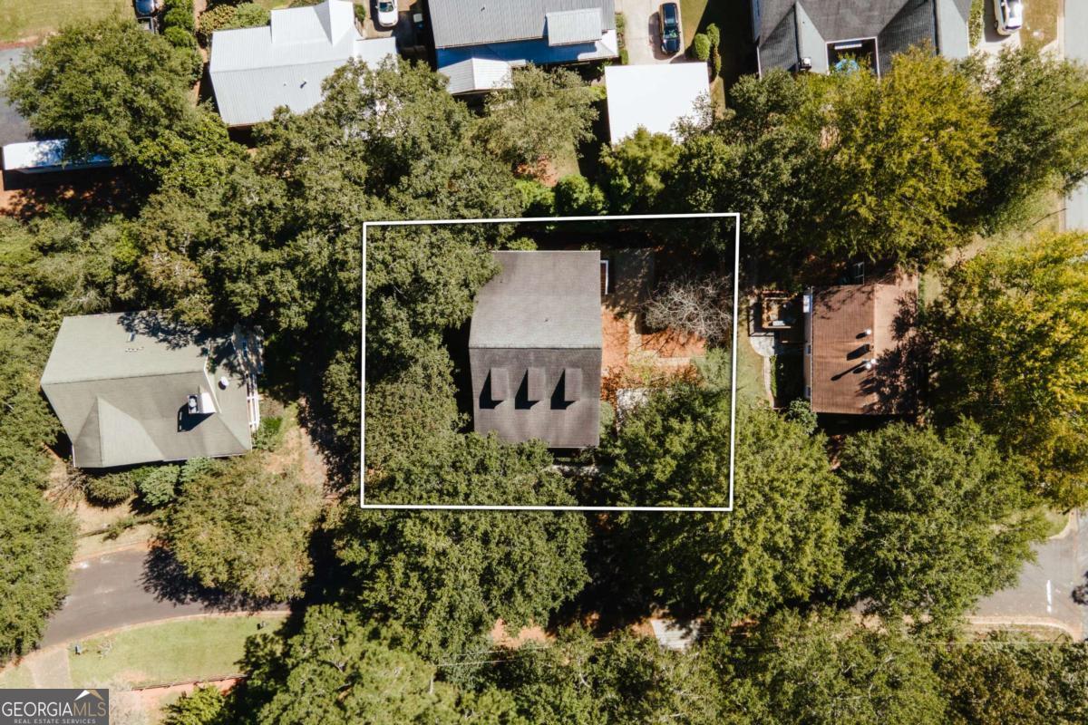 100 Crestview Circle
