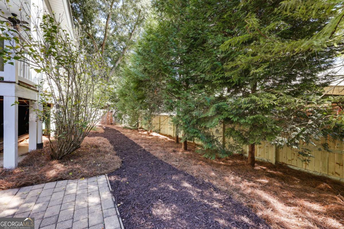 100 Crestview Circle