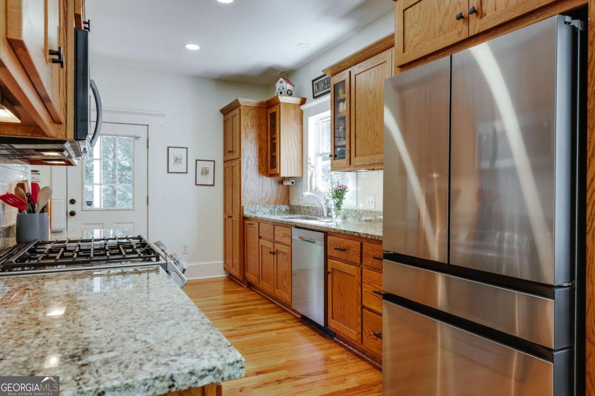 100 Crestview Circle