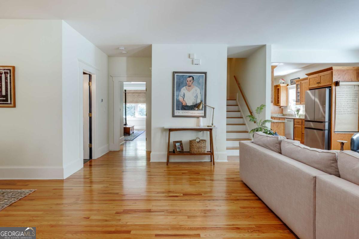 100 Crestview Circle