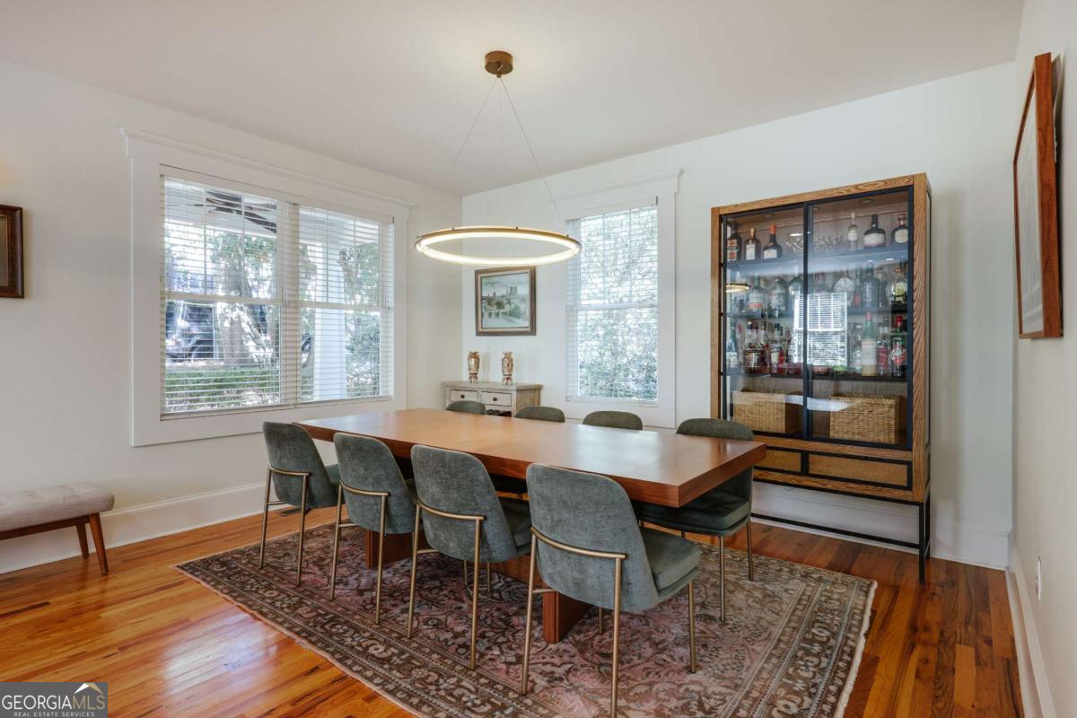 100 Crestview Circle