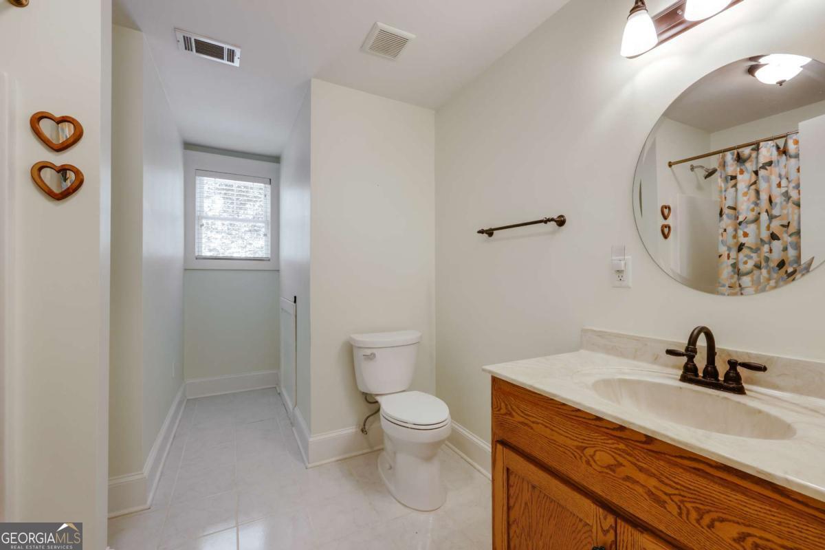 100 Crestview Circle