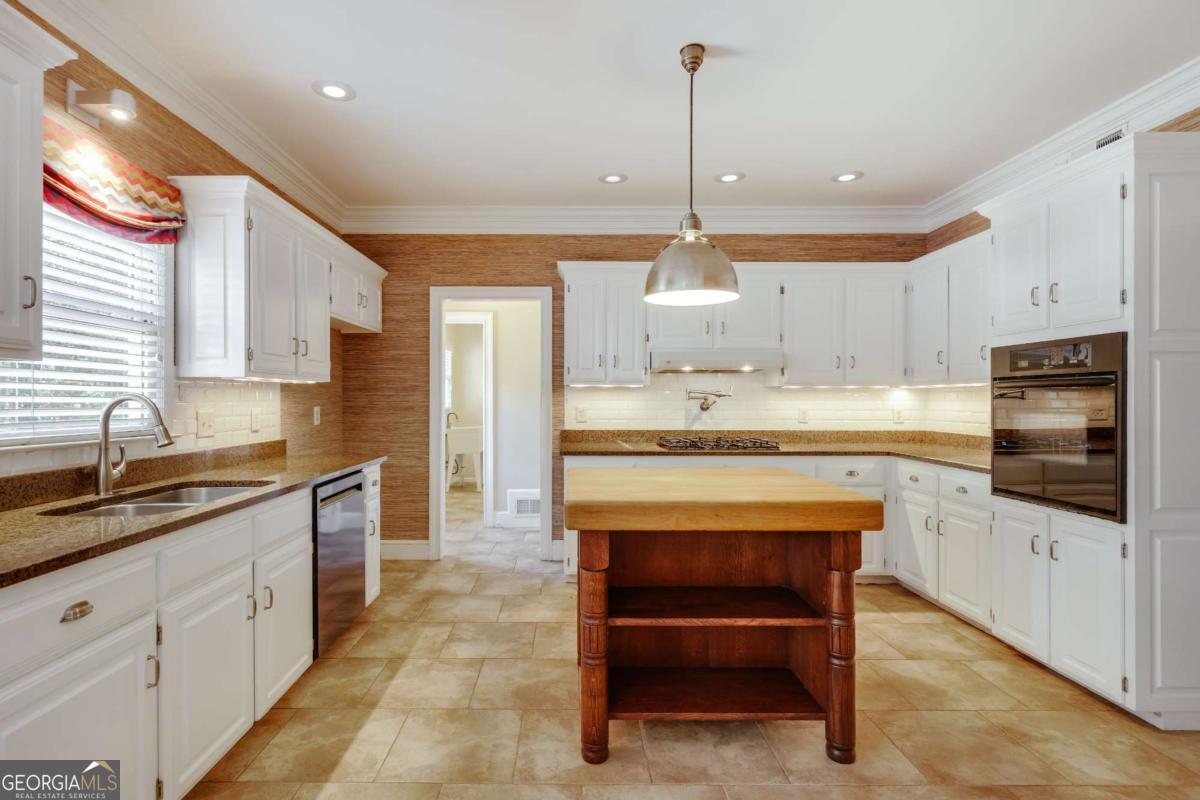 150 Walton Creek Road