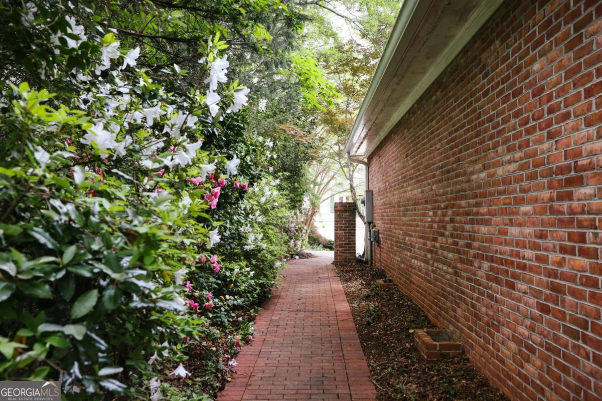 105 Princeton Mill Road