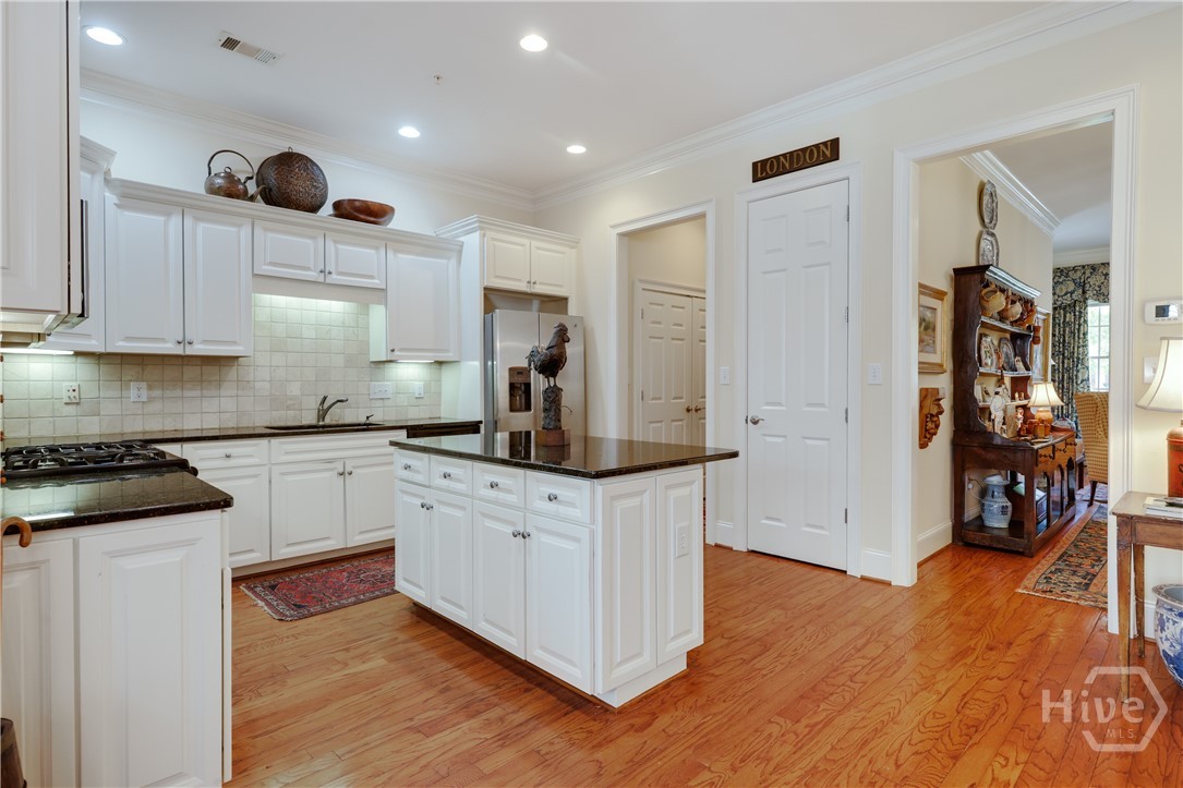 100 Ansonborough Lane 303