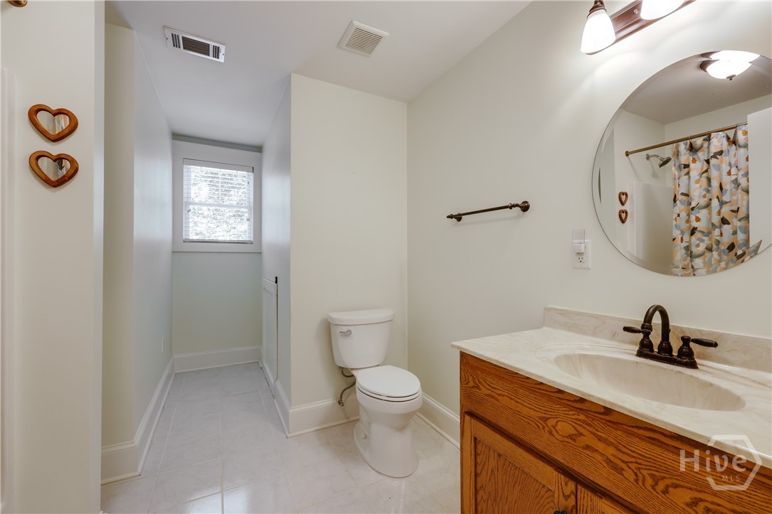 100 Crestview Circle