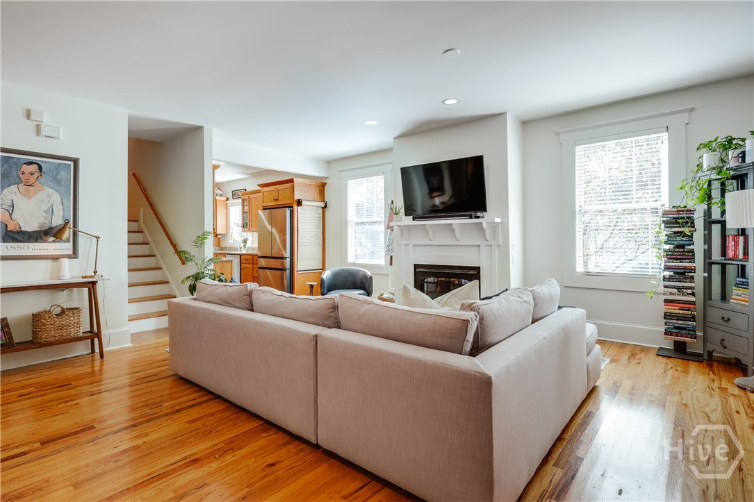 100 Crestview Circle