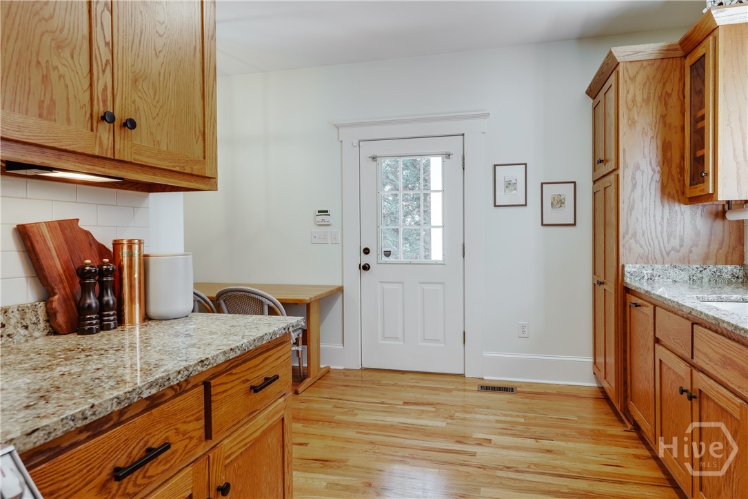 100 Crestview Circle