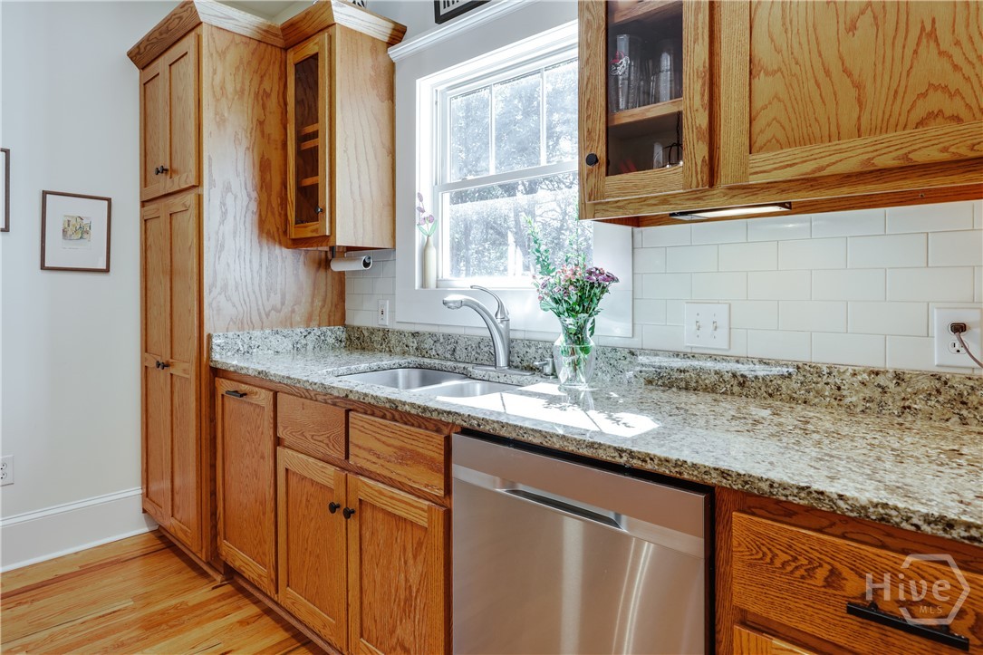 100 Crestview Circle