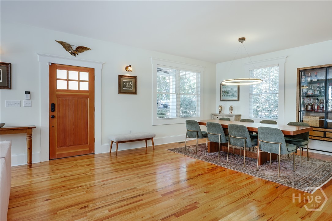 100 Crestview Circle