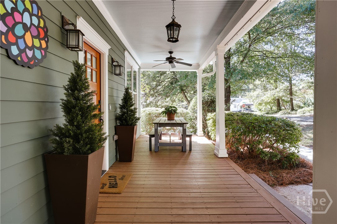 100 Crestview Circle