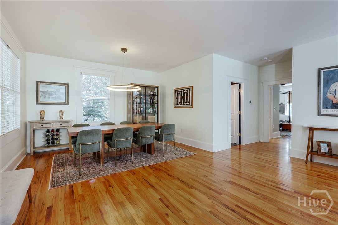 100 Crestview Circle