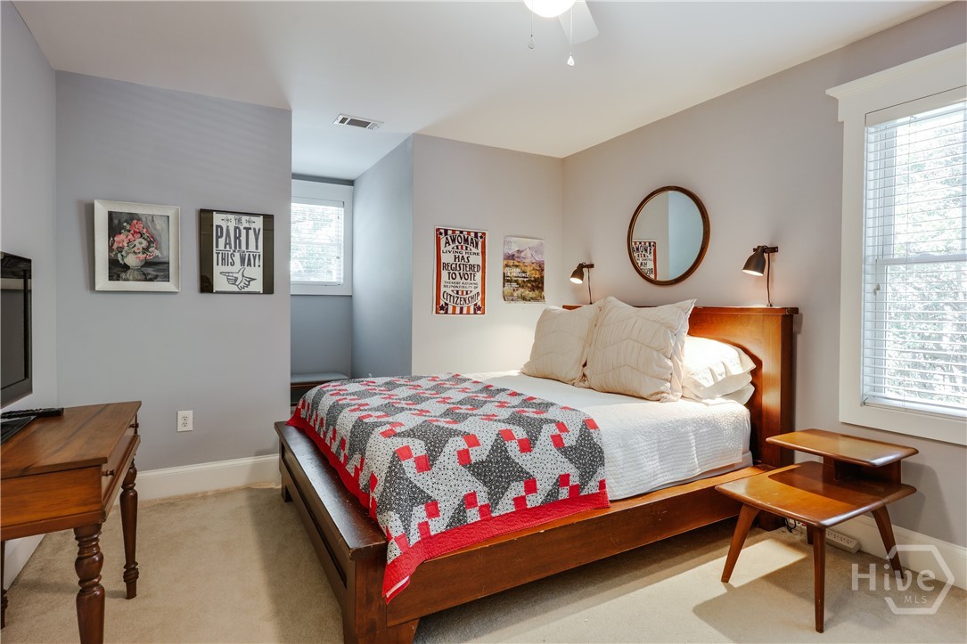 100 Crestview Circle