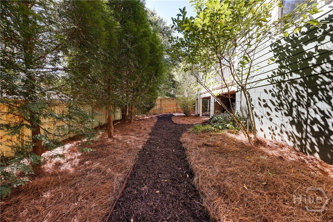 100 Crestview Circle