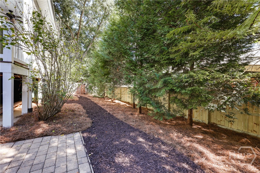 100 Crestview Circle